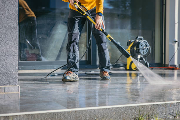 Professional Pressure Washing Services in Babson Park, FL